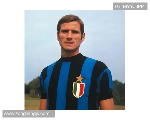 3号球衣的传奇足球明星们盘点与他们的辉煌成就分析 3号球衣的传奇足球明星们盘点与他们的辉煌成就分析