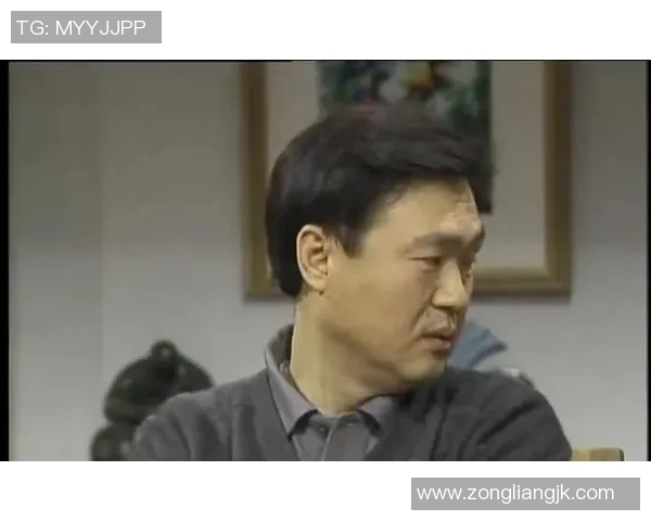 足球明星谢雨的精彩瞬间与职业生涯回顾展现他的无限魅力与成就