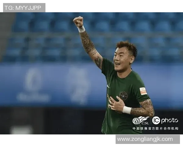 平凡之路中的足球明星揭晓他们的故事与成就